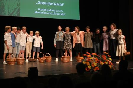 ZLATE PETICE 99d FOTO LJUBO VUKELIČ